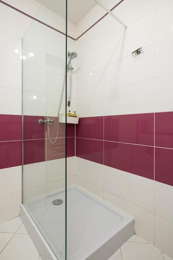 Discover Krakow Apartments - 3 Rakowicka St - Classic Apartments Near Main Station - Netflix Bagian luar foto
