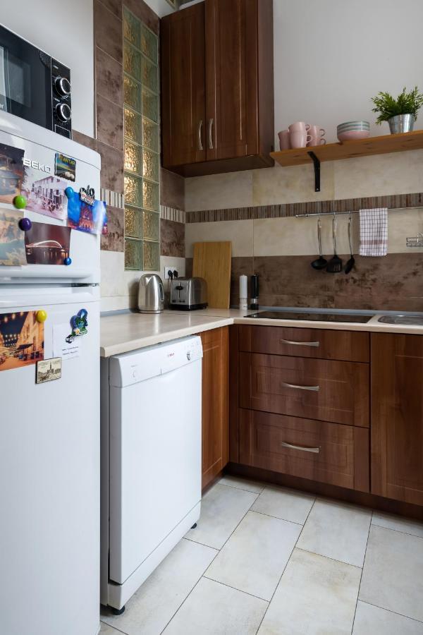 Discover Krakow Apartments - 3 Rakowicka St - Classic Apartments Near Main Station - Netflix Bagian luar foto