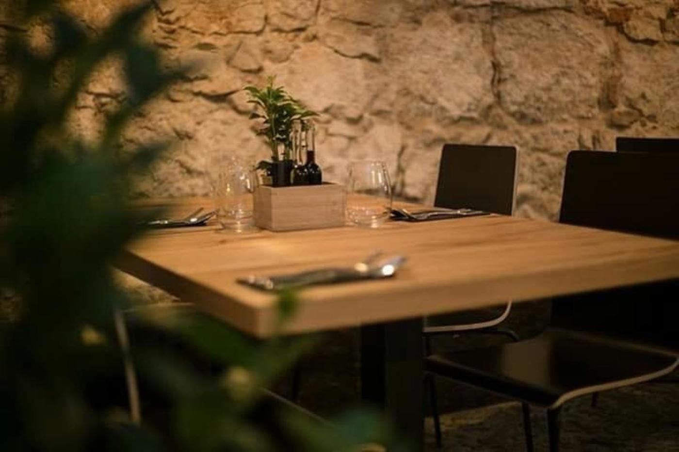 Discover Krakow Apartments - 3 Rakowicka St - Classic Apartments Near Main Station - Netflix Bagian luar foto